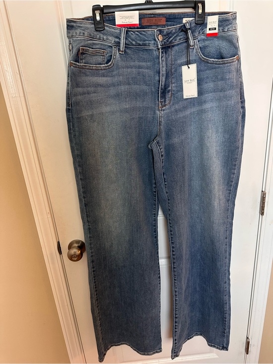 Judy Blue Denim - Judy Blue Light Blue Flare Jeans - Mid Wash Wide Leg